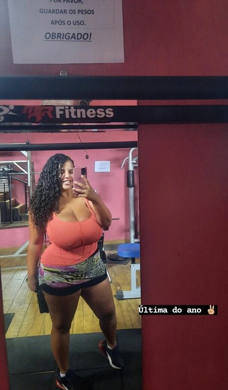 Mayla Coimbra actrice libre images