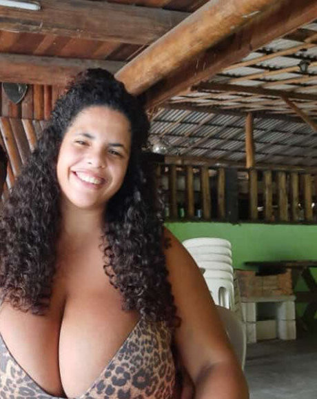 Mayla Coimbra belle actrice galerie