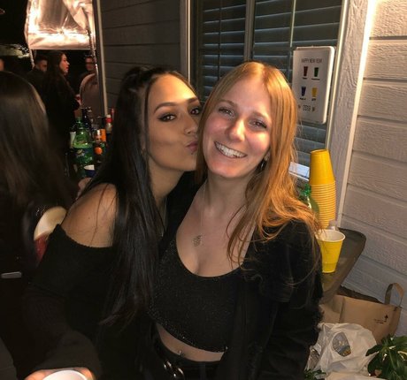 femme anale onlyfans nu libre img