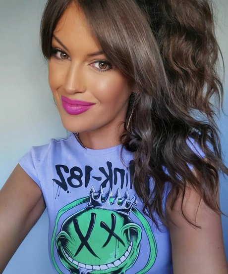 Vicki Walker modèle joli des photos