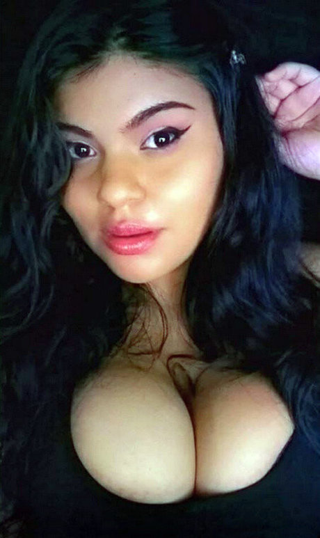 fans de gros seins asiatiques uniquement haute définition chaud galerie