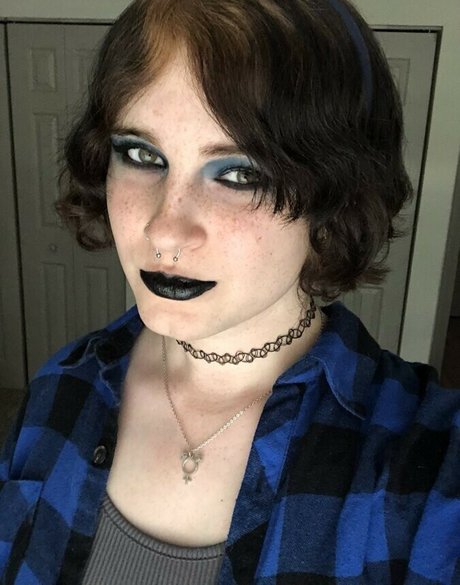 Scarlet Skeie belle étoile image