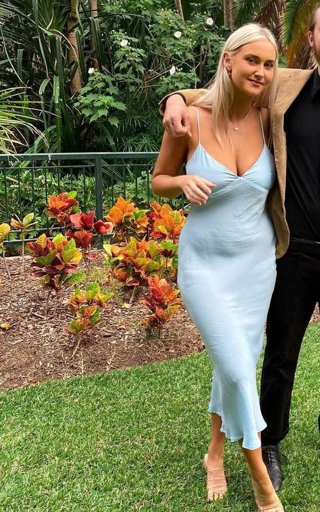 gros seins ébène onlyfans érotique photo