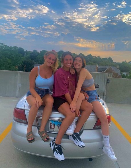 gangbang uniquement pour les fans hd parfait img