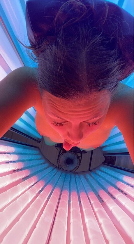 plage seins nus onlyfans art de haute qualité photos