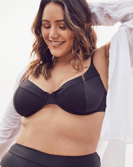 lingerie milf uniquementfans sexy chaud galerie