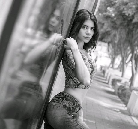 Marysolyya star pornographique galeries