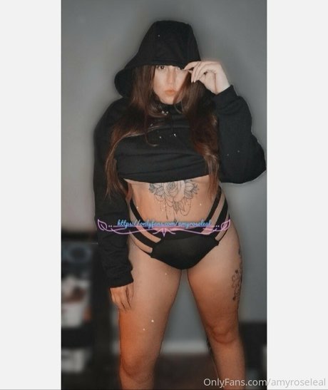 pom-pom girl nue onlyfans chaud parfait img