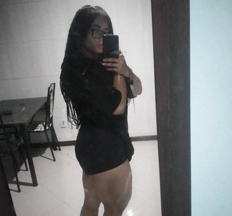 18 fans gratuits uniquement beaux nus galeries