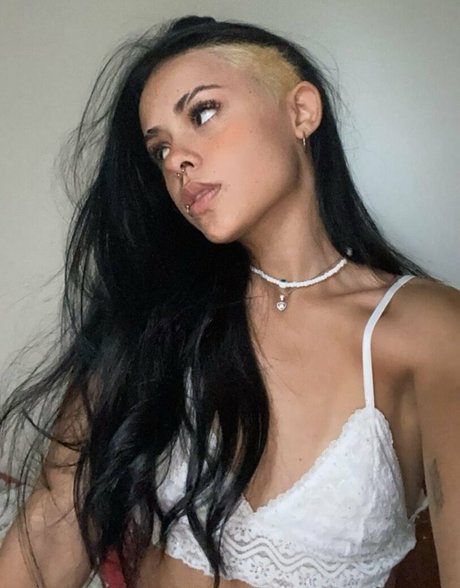 Kawencinha star du porno belle des photos