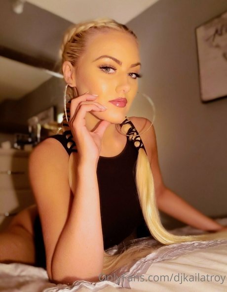 DJ Kaila Troy étoile de haute qualité img