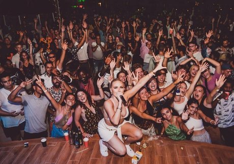 DJ Kaila Troy modèle nu image