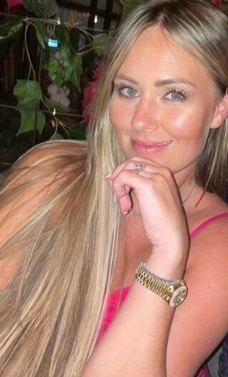 Dee Devlin étoile xxx img