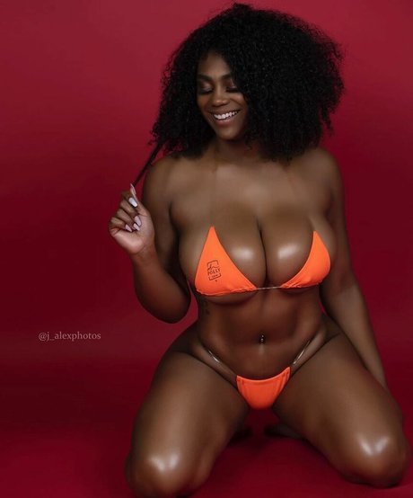 Kiera Nicole belle star du porno collection