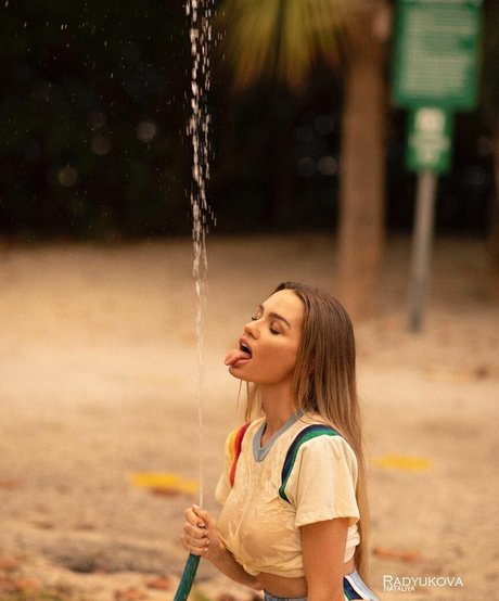 soirée orgie uniquement pour les fans assez hd image