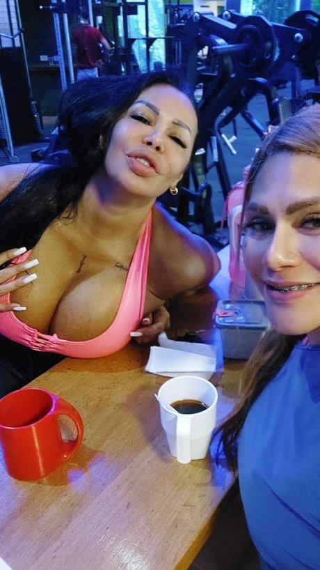 Carolina Luna modèle de sexe photo