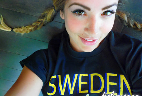 baisers lesbiens onlyfans xxx sympa image