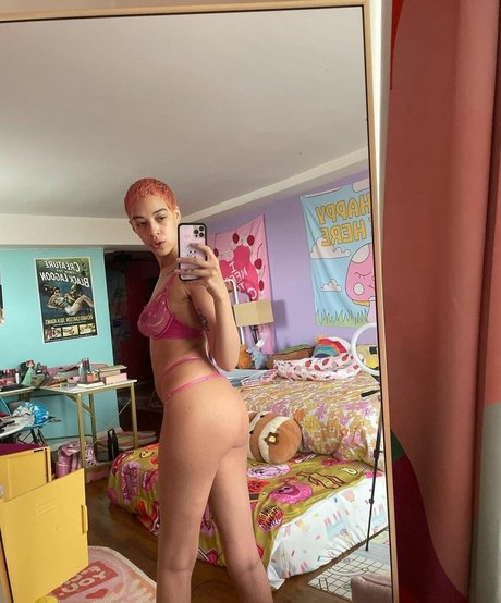 Sebastian Rosemarie modèle sexy img