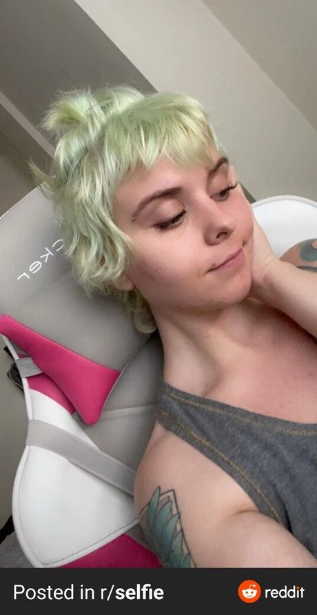 Tyche Baby22 actrice artistique galerie