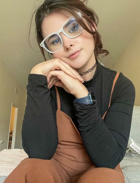 Kirabira93 star du porno gratuit photos