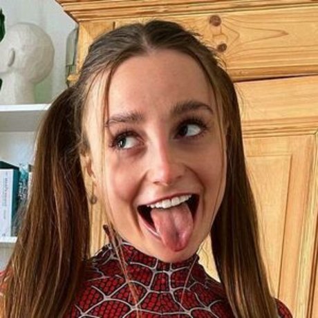 Luca Jaro actrice chaude galerie