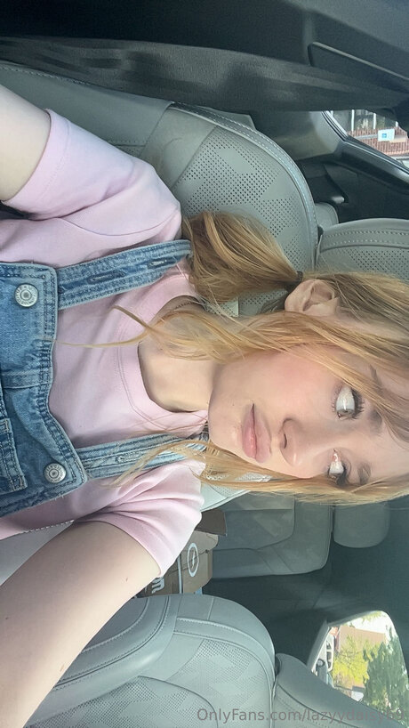 Lazyydaisy69 étoile érotique image