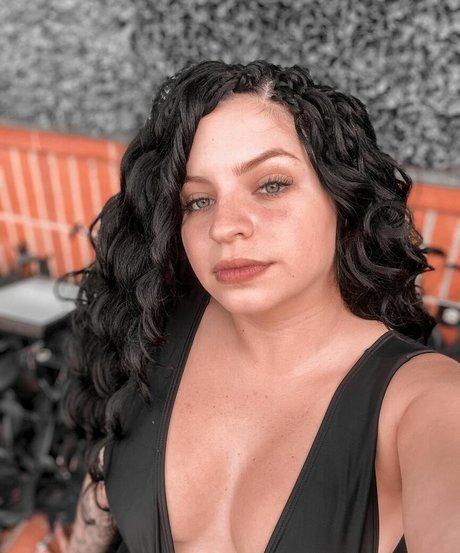 Marianyyaa actrice de sexe galerie