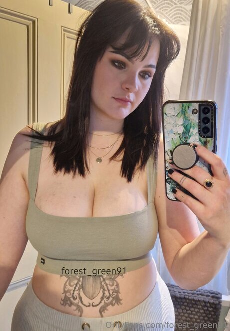 forest green91 modèle hd image