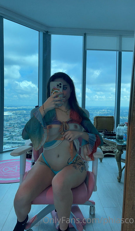 Phiasco star exclusive image