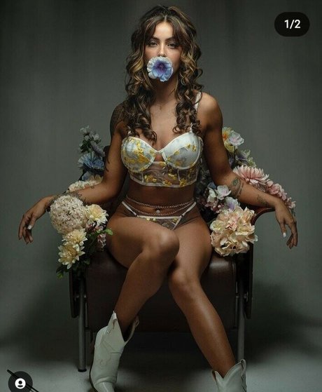 Sylina Ruiz star érotique collection