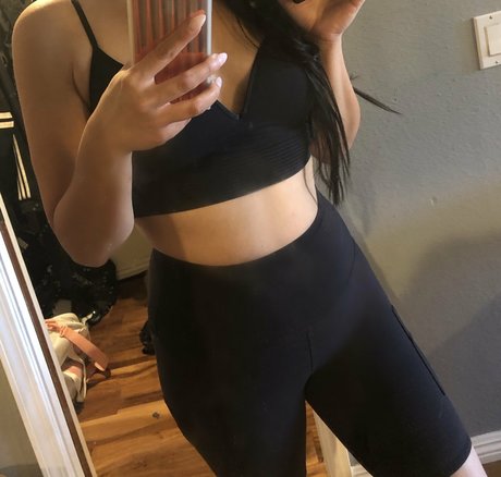 cerissa modèle porno img