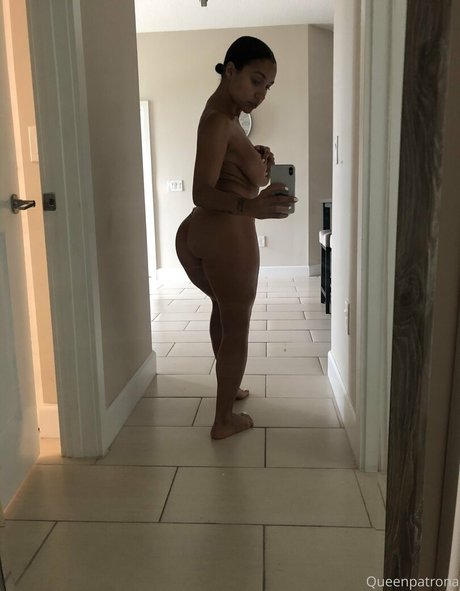 plage seins nus onlyfans plutôt parfait galeries