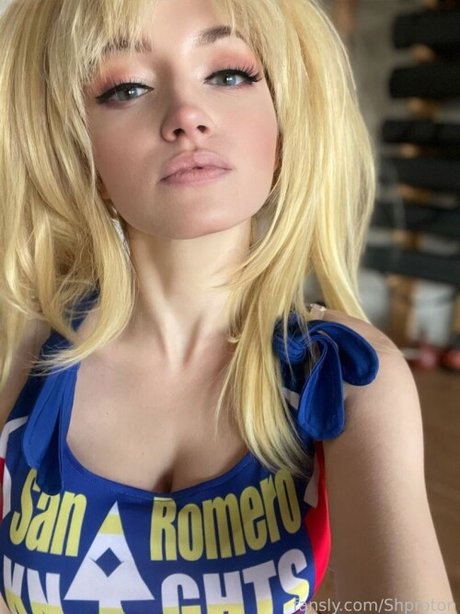 Shproton actrice adulte photos