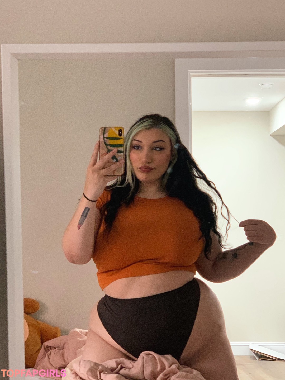 chaton courbé onlyfans beau sexe archive