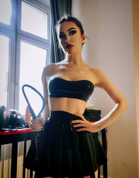 dommy nika jolie étoile collection