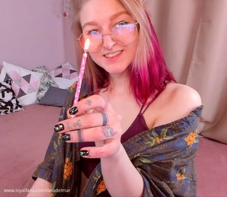 pom-pom girl nue onlyfans porno chaud image