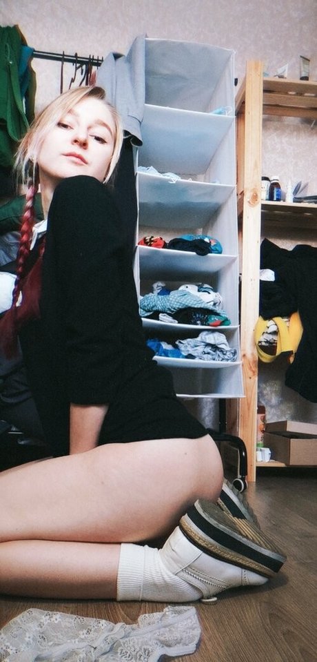 filles célèbres onlyfans parfait img