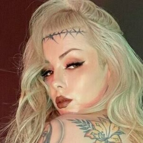 Nicotinefiend_ meilleure actrice des photos