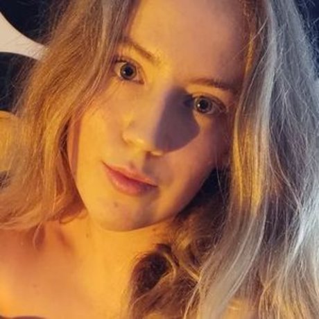 Lexie Faye jolie star du porno archive