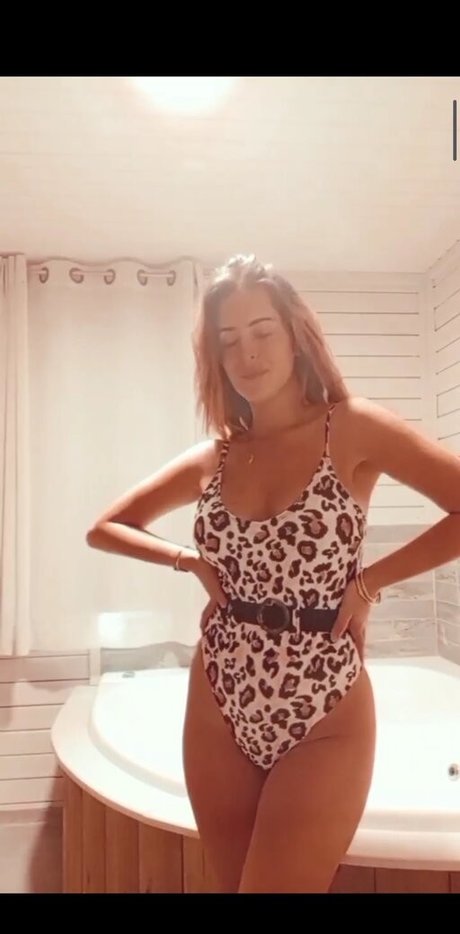 Tehila emergi étoile magnifique photos