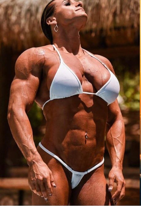 blonde aux gros seins onlyfans adulte en haute qualité des photos