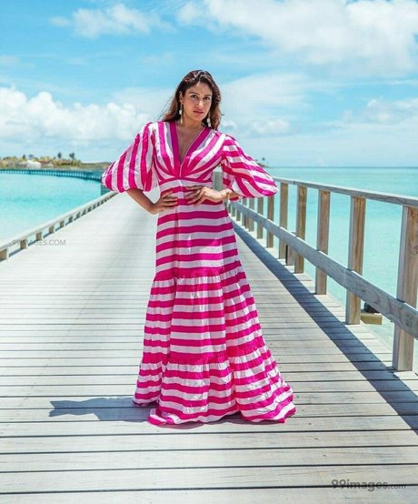 adolescente brune onlyfans haut hd photo