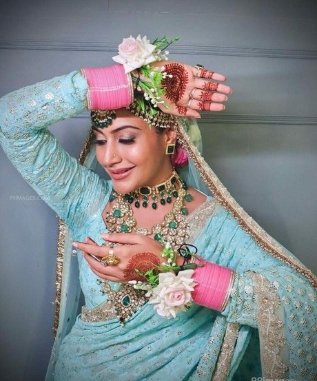 Surbhi Chandna actrice parfaite photo