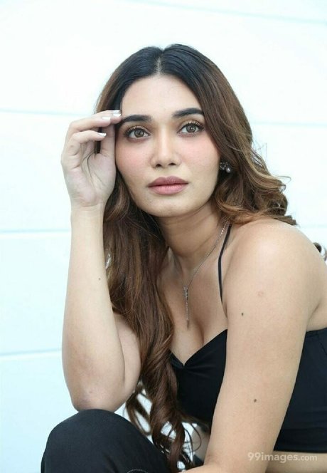 Jenifer Emmanuel étoile parfaite image