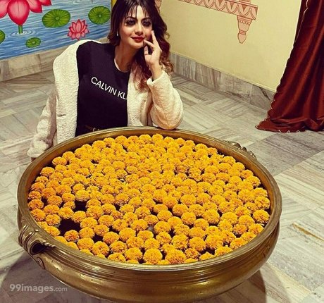 Suhaani Laskar modèle gratuit galeries