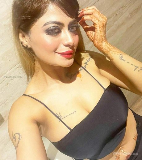 Suhaani Laskar modèle parfait collection