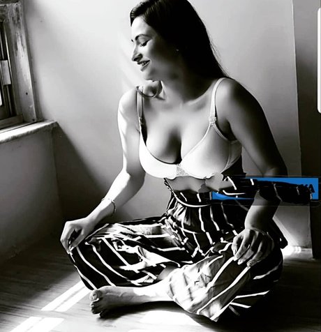 Desi NRI modèle porno img