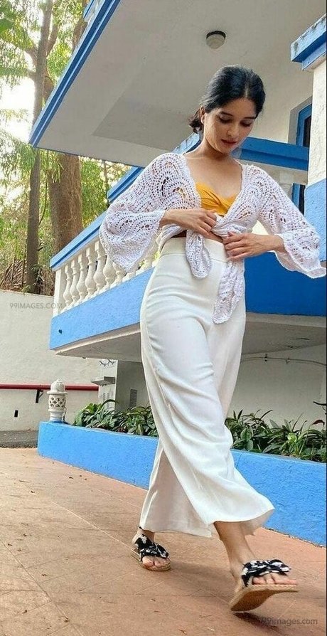 Bhavika Sharma actrice adulte galerie