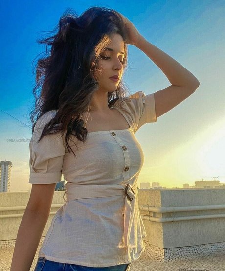 Bhavika Sharma modèle exclusif collection