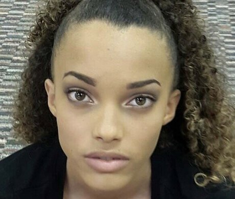 Aliana King étoile nue archive